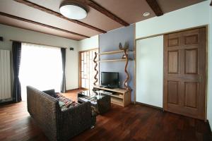 床にはチークの無垢フロアーを使用
色合いがすごく素敵ですね〜