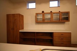 オーダーの食器棚
キッチン周りはどうしても物が
あふれてしまいますよね(>_