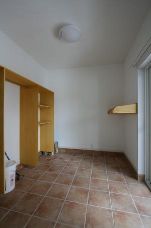 玄関ﾎｰﾙ隣の土間スペース
ｽﾉｰﾎﾞｰﾄﾞの手入れができるよう広々と♪