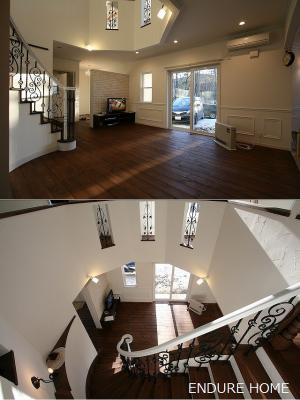 リビング
アイアン手摺でおしゃれなカーブ階段を
リビングに設け、吹き抜けも広々とあり
明るく開放的な空間です。