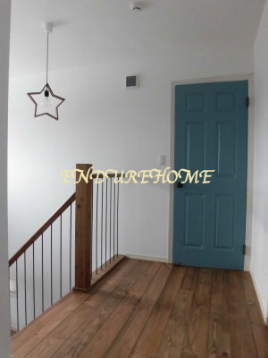 ドアも色を塗っています!!
お好きな色を選べます♪ブルー系は人気です♪