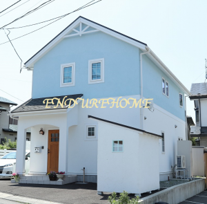 自転車置き場も作りました
お家とお揃いで可愛い♪