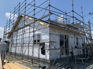 表面のシワで漏水時の水はけが良いドレインラップ