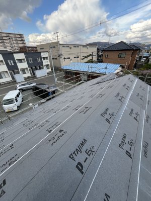 ゴムアスルーフィング